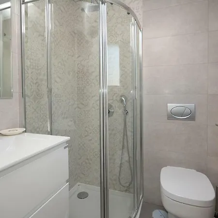 Paradise Terrace House Willa